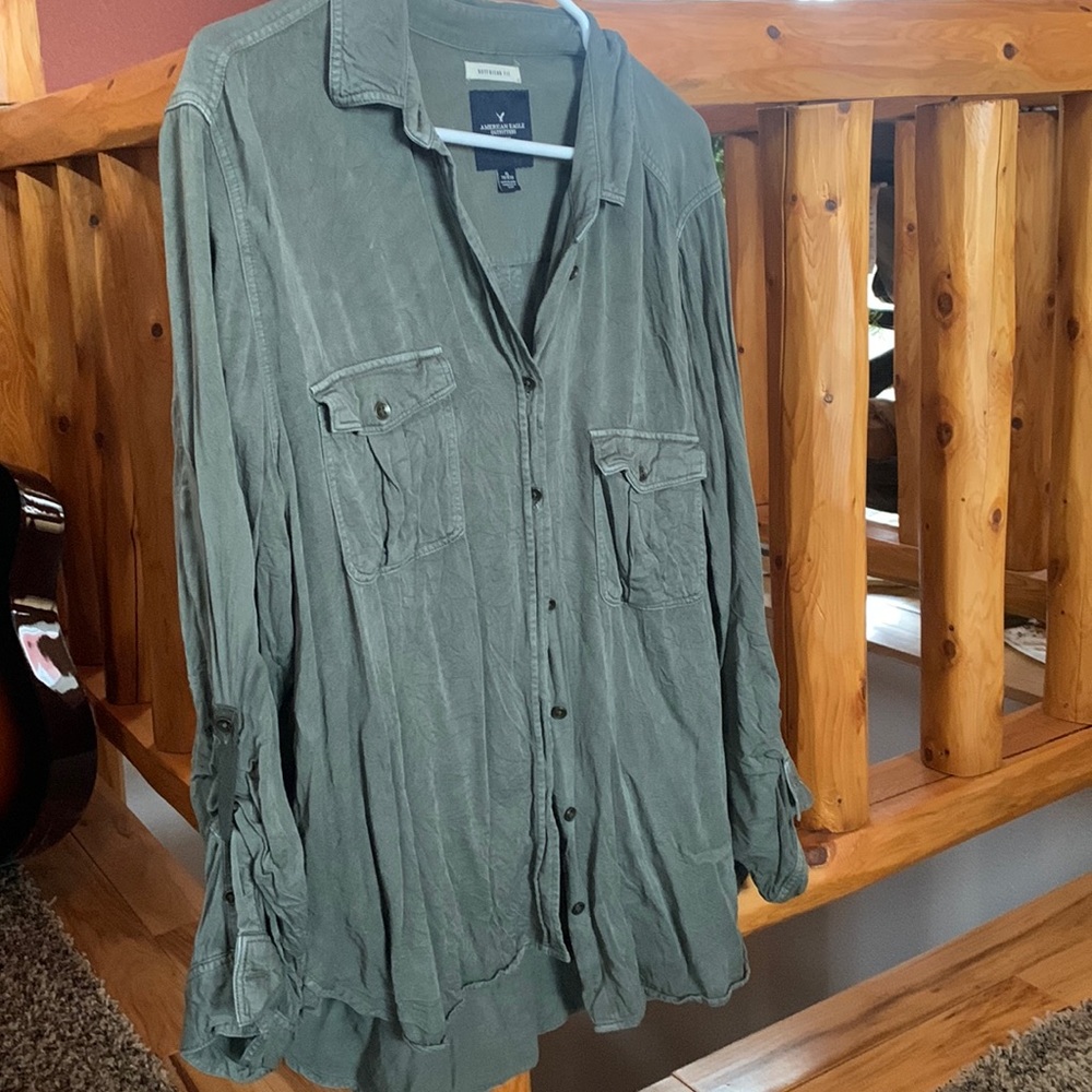 American Eagle_casual button down